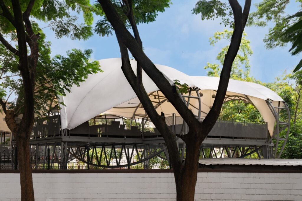 Elevated Dining Deck at RMV Club, Bengaluru, Karnataka, by Funktion Design 5 Elevated Dining, RVM Club, by Funktion Design. © Nihal Ramesh