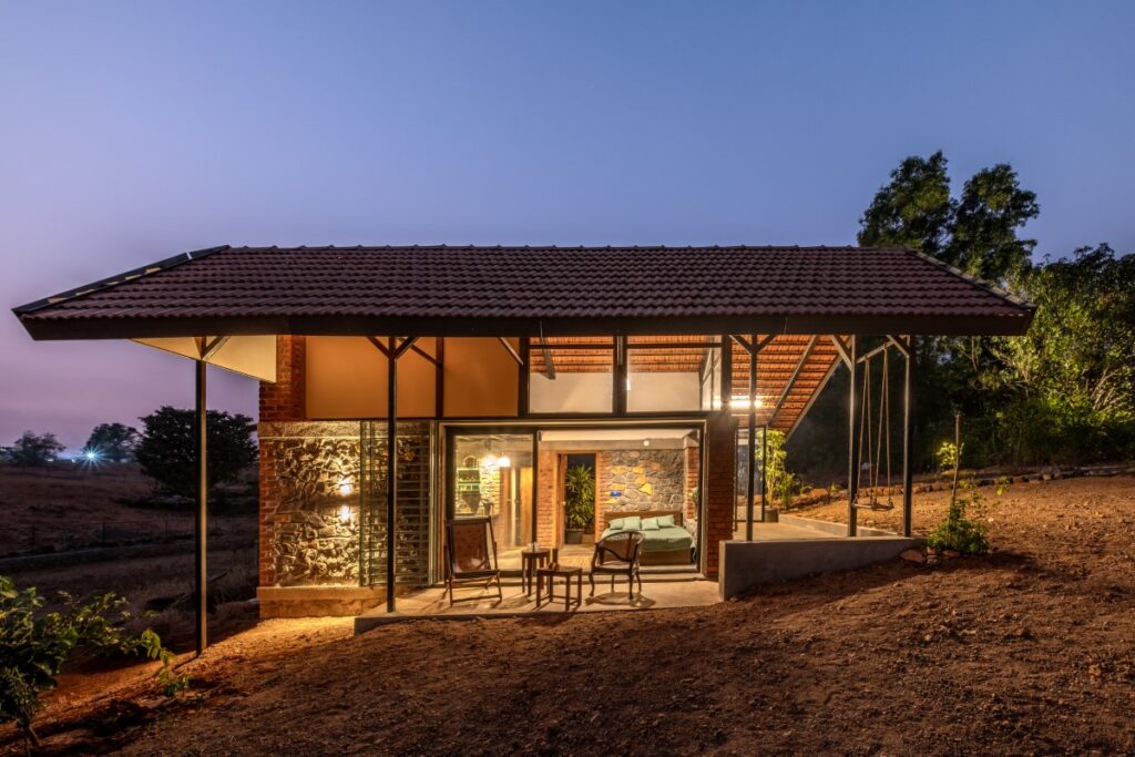 Writer's Cottage, Velhe, Maharashtra, by Fractal Chaos 2 Writers Cottage, by Fractal Chaos