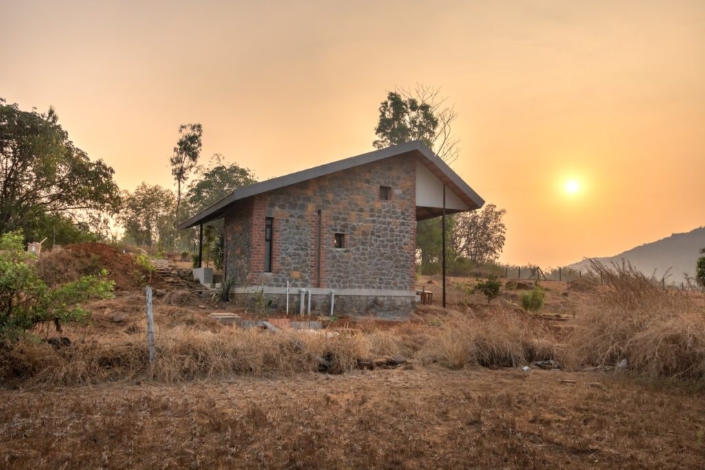 Writer's Cottage, Velhe, Maharashtra, by Fractal Chaos 14 Writer's Cottage, by Fractal Chaos
