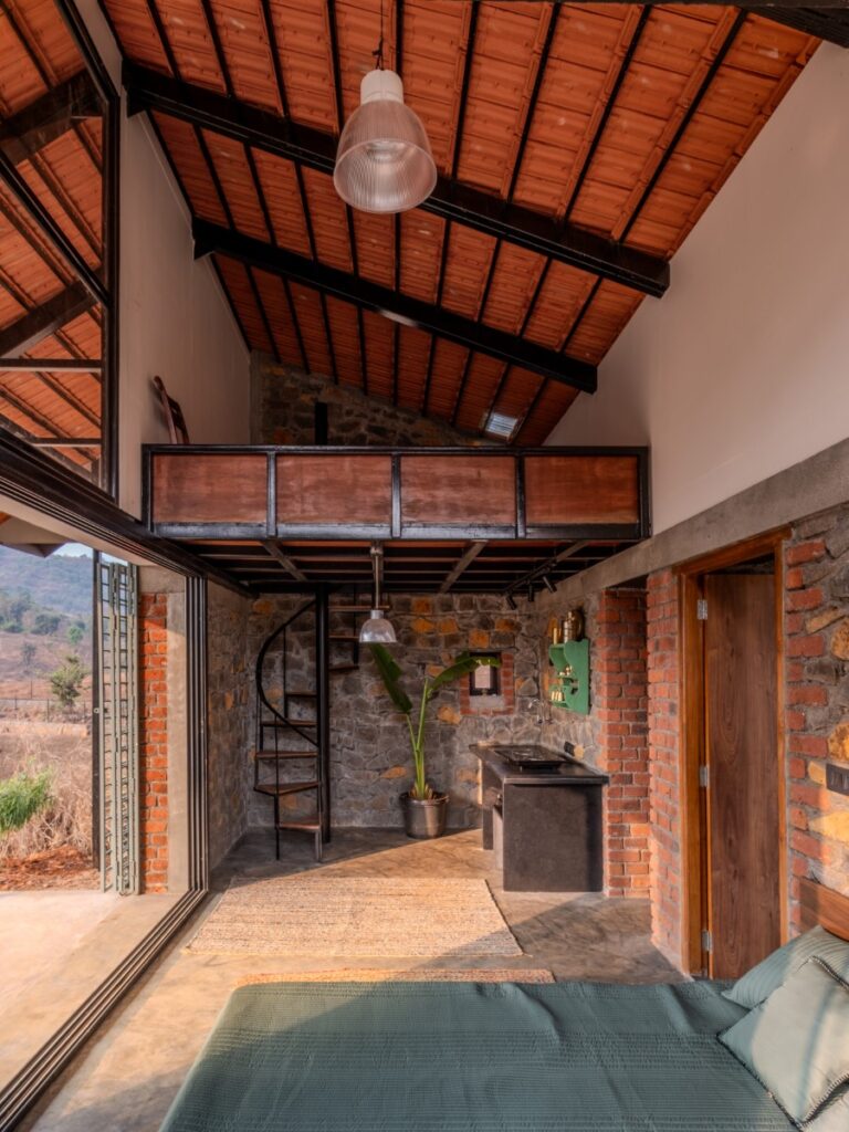 Writer's Cottage, Velhe, Maharashtra, by Fractal Chaos 41 Writers Cottage, by Fractal Chaos
