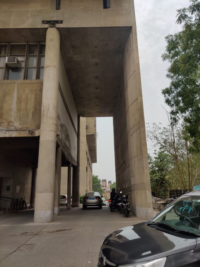 Volume of void to create entrance spaces, with circular columns corresponding to circular walls, 2022, Photo Credits Suhela Kaur Maini